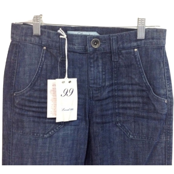 NWT Womens Size 4 or 27 27x32 1/2 Level 99 Anthropologie Blue Denim Flare Jeans - Picture 1 of 4
